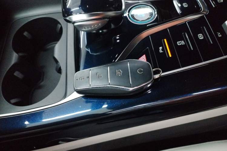 Used BYD Qin PLUS 2021 DM-i 120KM Prestige Model
