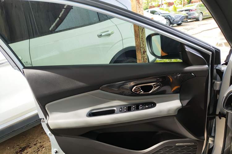 Used GAC Trumpchi EMPOW 2023 Shadow Leopard H Smart Hybrid Edition
