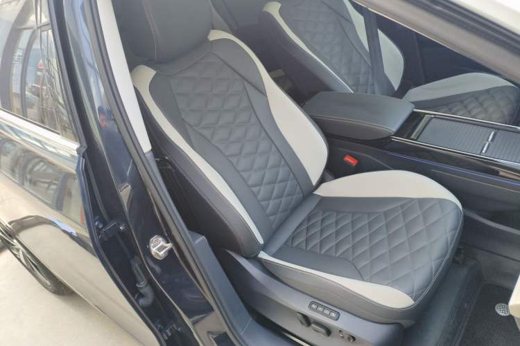 Used Volkswagen ID.6 CROZZ 2022 Long-Range PRO Edition