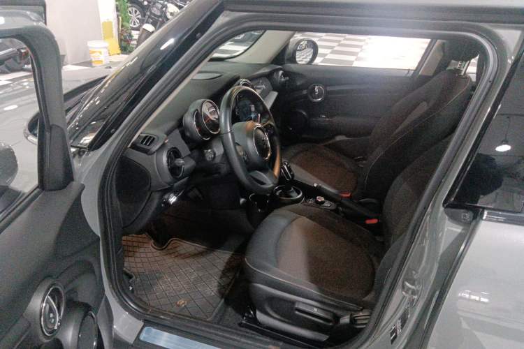 Used  MINI 2022 Updated 1.5T ONE Five-Door PLUS Edition
