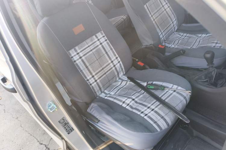 Used Wuling Hongguang V 2022 1.5L Jingqu Edition Electric-Assist LAR