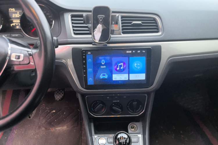 Used Volkswagen Lavida 2017 1.6L Manual Comfort Edition