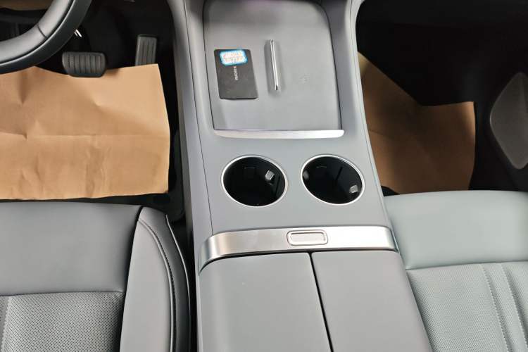 Used  YU7 2025 Ultra-Long Range Rear-Wheel Drive Version