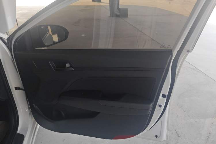 Used Hyundai Elantra 2018 1.4T Dual-Clutch Xuan Dong · Dynamic Edition
