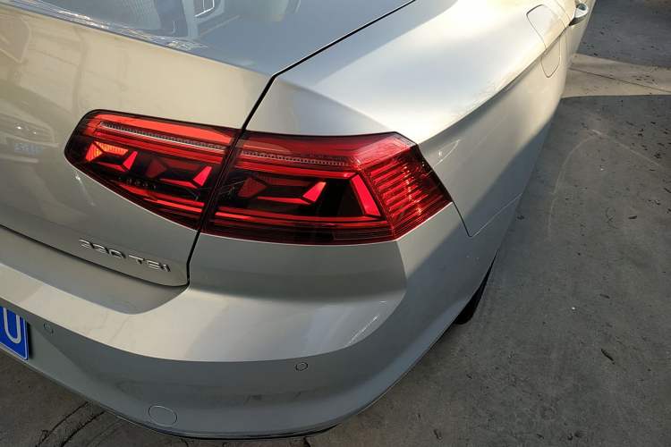 Used Volkswagen Magotan 2020 330TSI DSG Luxury Edition
