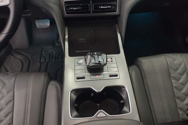 Used BYD Song L DM-i 2025 Intelligent Driving Version 112 km Beyond-Range Type