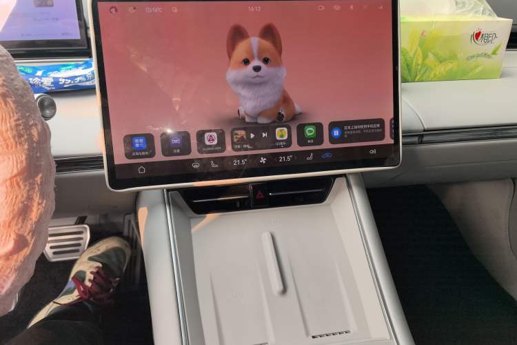 Used Hima Luxeed S7 2025 705 km Max
