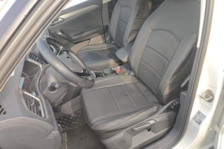 Used Volkswagen T-ROC 2020 230TSI DSG Two-Wheel Drive Advanced Version
