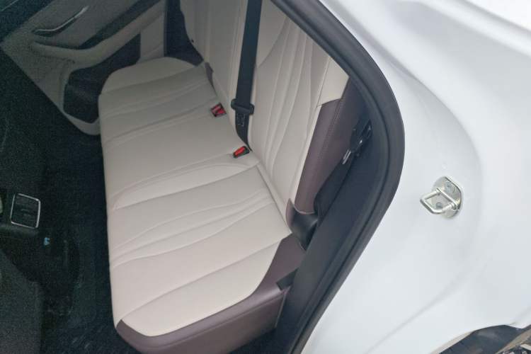 Used BYD Song PLUS New Energy 2025 DM-i 112KM Prestige Model
