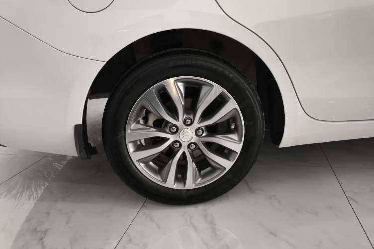 Used Buick GT 2018 18T Automatic Elite Model