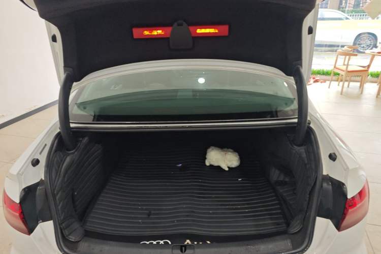 Used Audi A4L 2022 40 TFSI Fashion Dynamic Model
