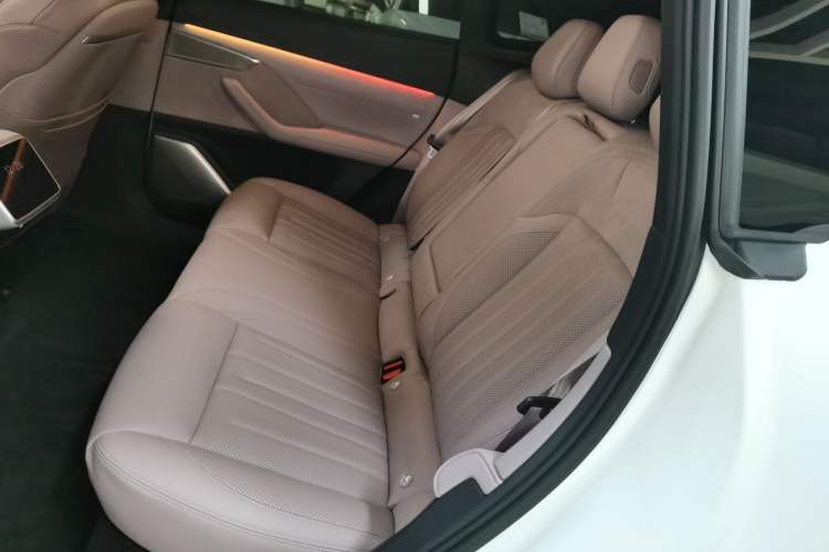 Used ONVO L60 2024 60 kWh Rear-Drive Version
