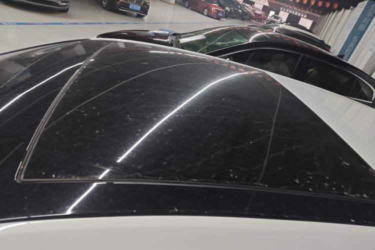 Used Volkswagen Golf 2016 230TSI Automatic Luxury Version
