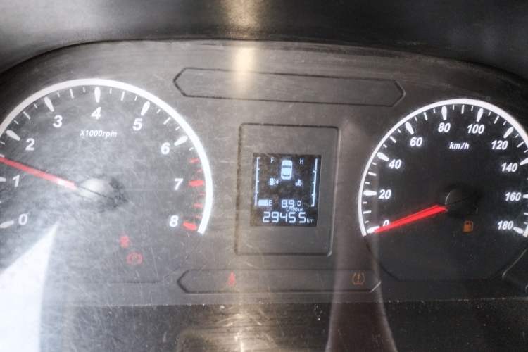 Used FORTHING Lingzhi 2022 M5L 1.6L Utility Model 7 Seats