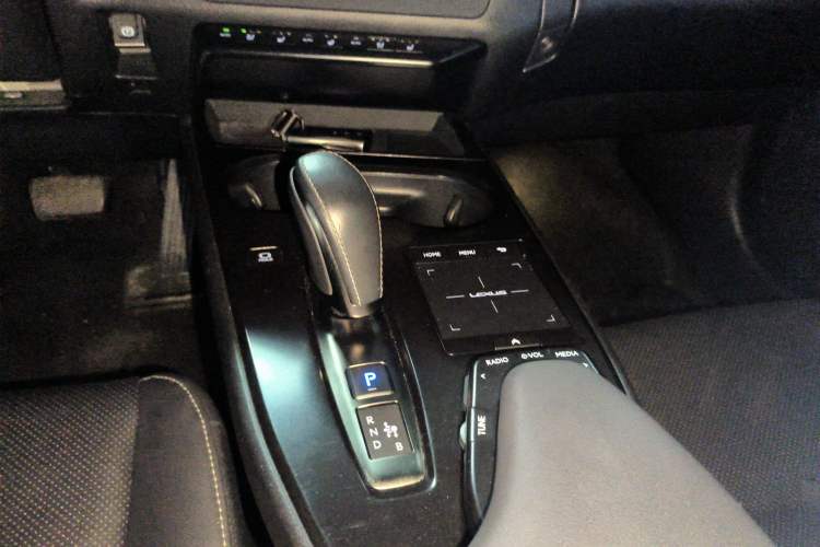 Used Lexus UX New Energy 2020 300e Pure·Joy Edition
