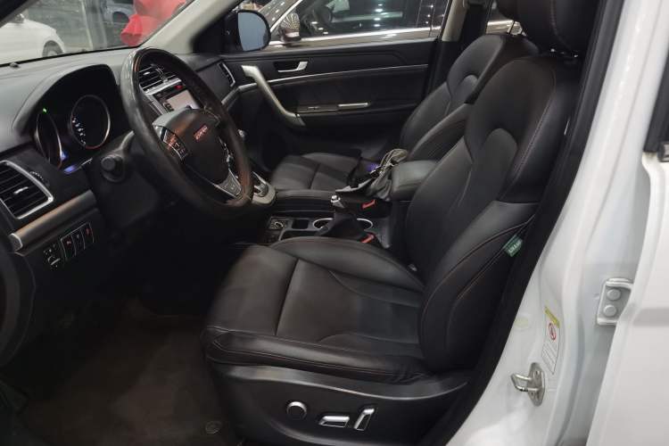 Used Haval H6 2015 Sport Edition 1.5T Automatic Two-Wheel Drive Luxury Model