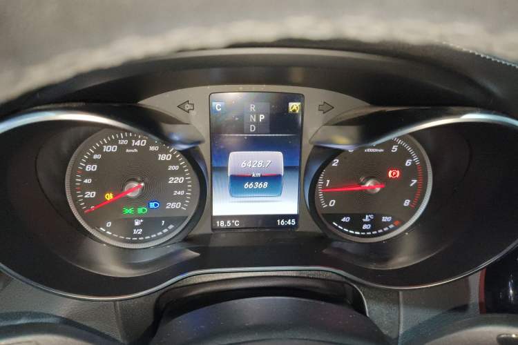 Used Mercedes-Benz GLC Coupe 2019 GLC 200 4MATIC Coupe SUV
