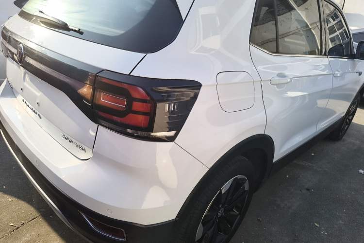 Used Volkswagen Tacqua 2021 200TSI DSG JoyConnect Edition
