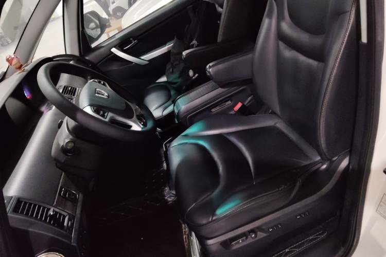 Used Luxgen Great 7 MPV 2016 2.2T Smart Enjoyment Version
