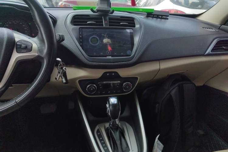 Used Ford Escort 2015 1.5L Automatic Fashion Model
