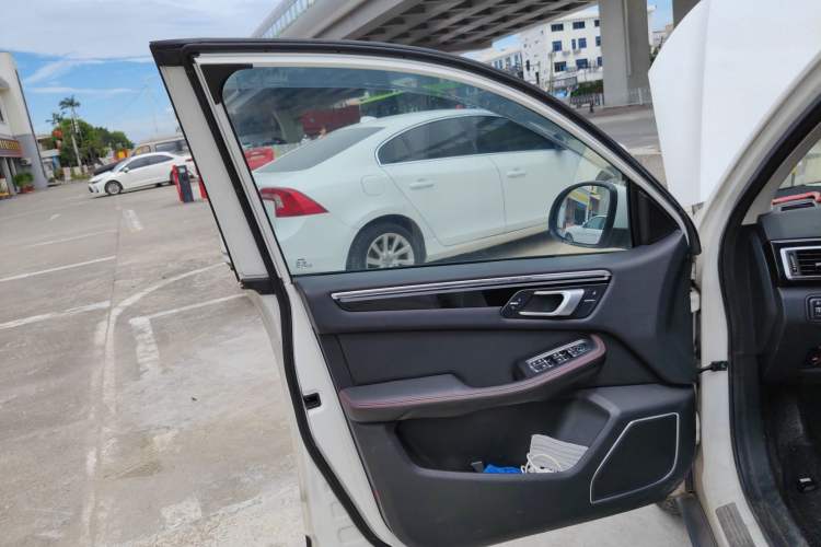 Used Zotye Domy X5 2017 Platinum Edition 1.5T Manual Luxury Model
