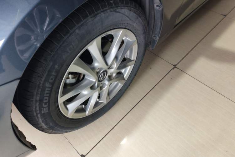 Used Mazda Mazda 3 Axela 2016 Sedan 1.5L Automatic Comfort Model
