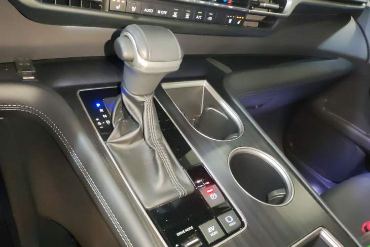 Used Toyota Sienna 2024 2.5L Hybrid Four-Wheel Drive Prestige Edition