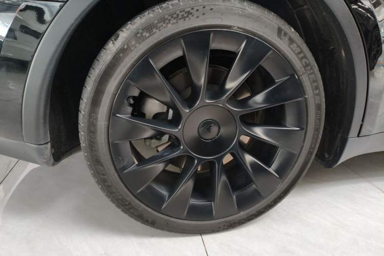 Used Tesla Model Y 2024 Rear-Wheel-Drive Version