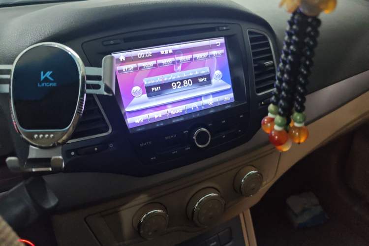 Used Roewe 350 2015 1.5L Automatic Luxury Sunroof Edition
