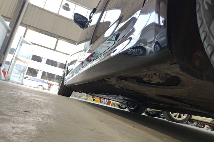 Used BMW 5 Series 2018 Restyled 530Li Leading Edition M Sport Package
