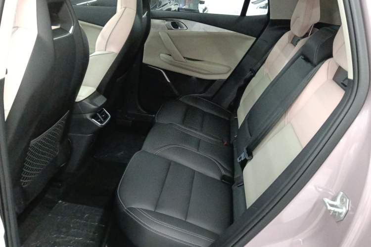 Used Lynk & Co 06 2023 Remix 1.5T Shero
