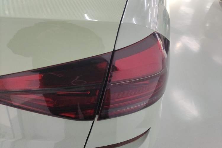 Used Volkswagen Passat 2016 330TSI DSG Luxury Edition
