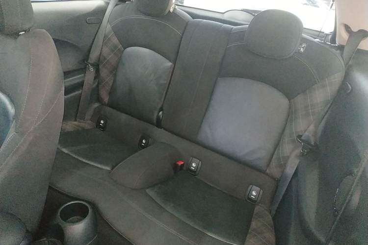 Used  MINI 2016 1.5T COOPER
