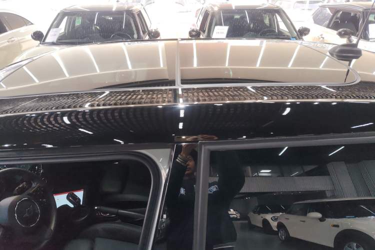 Used  MINI 2022 Updated 1.5T COOPER Classic Edition Five-Door Version
