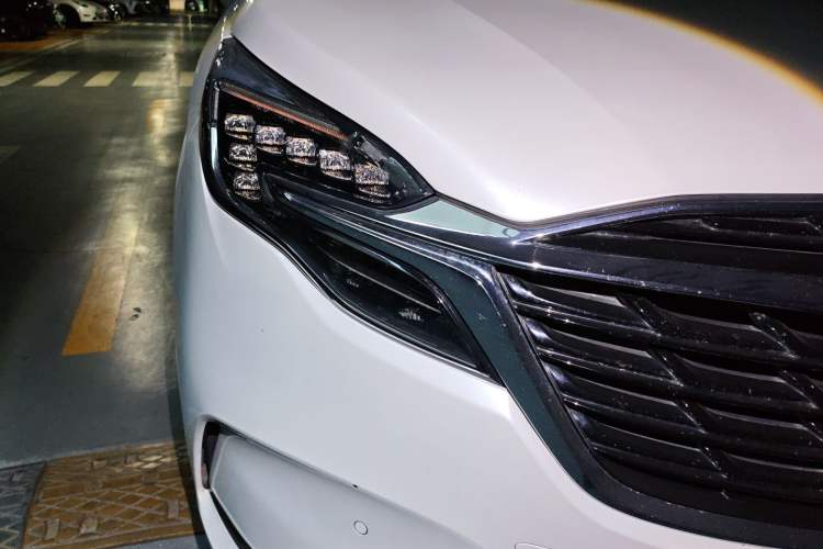 Used Buick GL8 2021 ES Land Cruiser 653T Luxury Edition
