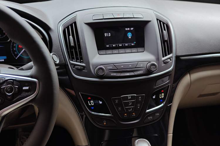 Used Buick Regal 2015 2.0L Elite Fashion Edition
