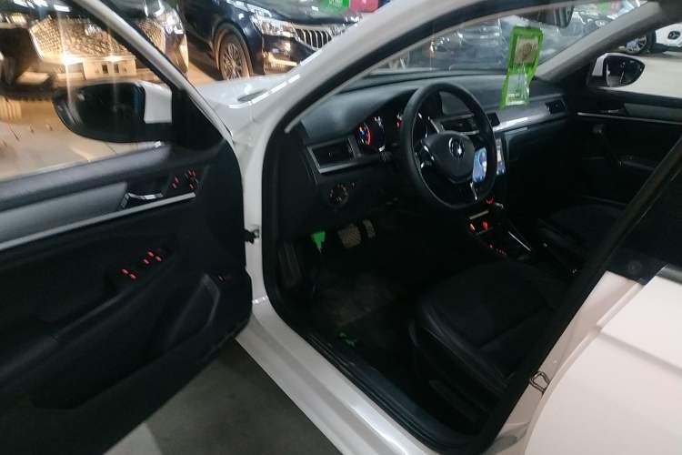 Used Volkswagen Bora 2017 1.6L Automatic Comfort Model