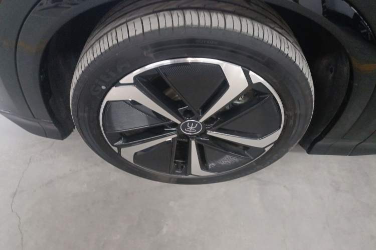 Used BYD Song L EV 2025 Intelligent Driving Version 662 km LiDAR Excellence Edition