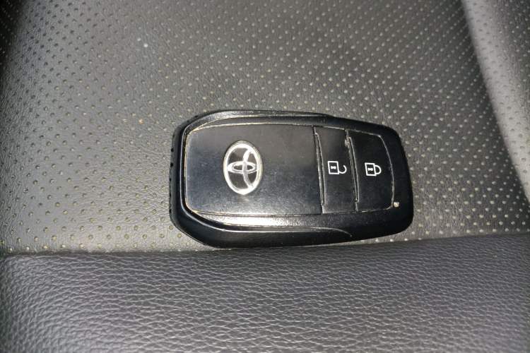 Used Toyota FRONTLANDER 2022 2.0L CVT Luxury Edition
