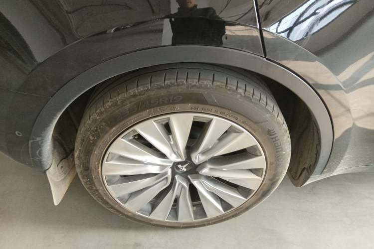 Used Tesla Model Y 2022 Rear-Wheel-Drive Version
