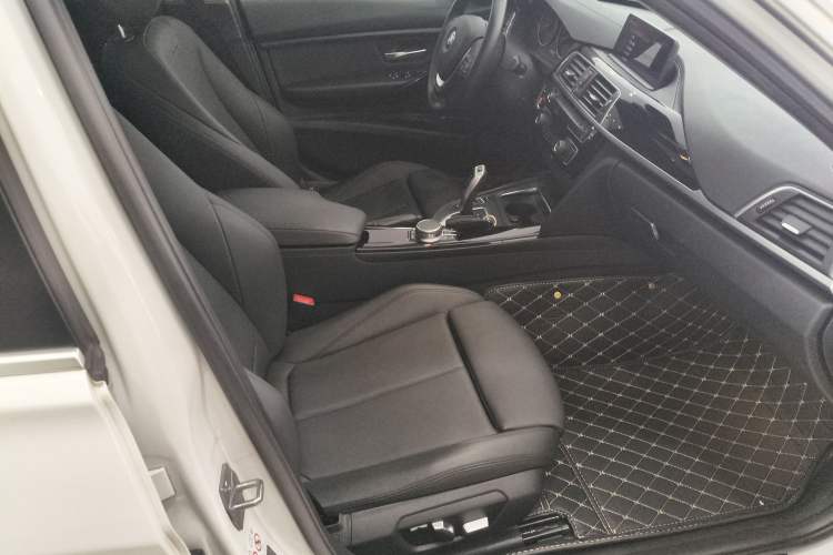 Used BMW 3 Series 2019 320Li Fashion Model
