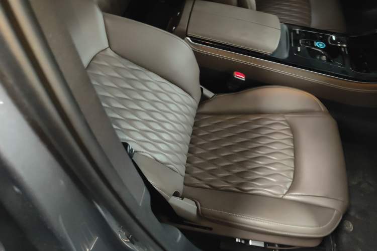 Used BYD Han 2023 EV Champion Edition 605KM Front-Drive Premium Model