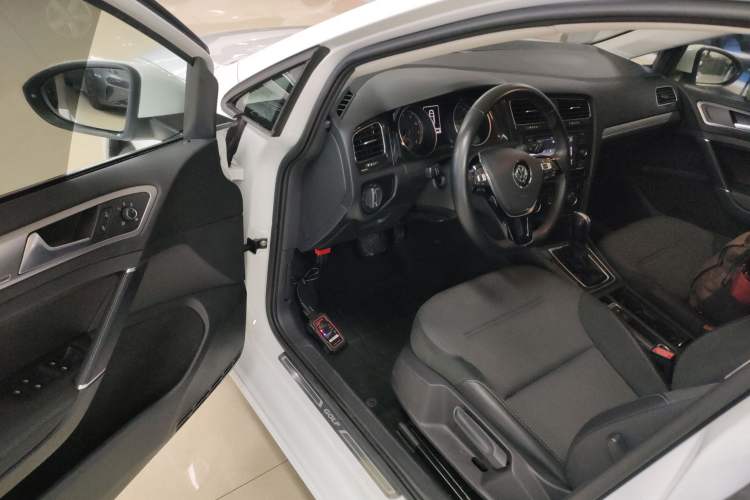 Used Volkswagen Golf 2018 1.6L Automatic Comfort Model