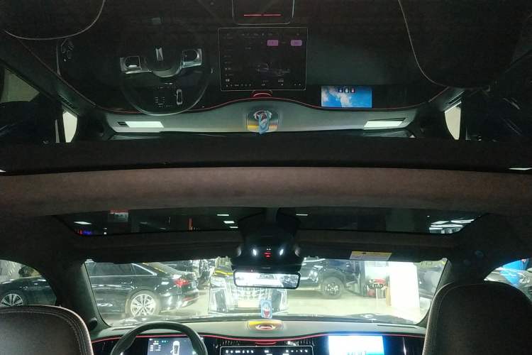 Used  11 2023 Harmony 90° Luxury Edition