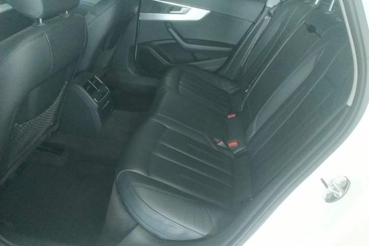 Used Audi A4L 2019 40 TFSI Fashion Version China V