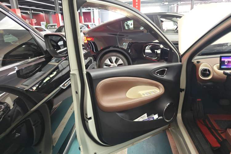 Used Wuling Bingo 2023 333 km Lingxi Connected Version
