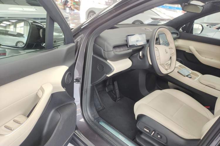 Used Nio ES6 2023 75 kWh
