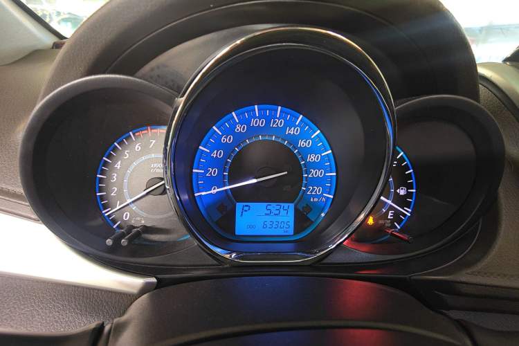 Used Toyota YARiS L Zhi Xian 2015 1.5E Automatic Charm Edition
