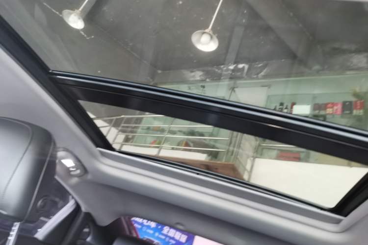 TDK.VehicleDetails.img