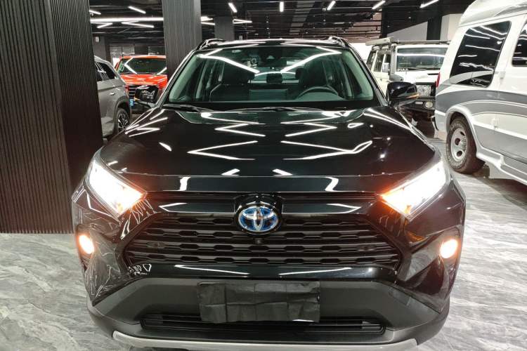 Used Toyota RAV4 2022 Dual-Engine 2.5L E-CVT Four-Wheel Drive Elite Plus Edition
